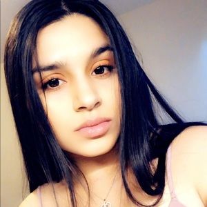 Meet your Posher, Brenda